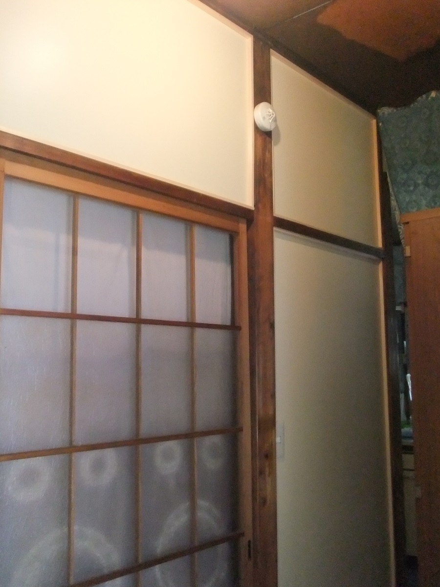 施工中の内部 壁