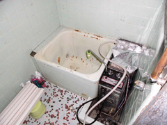 浴室リフォーム　浴槽とバランス釜の交換工事